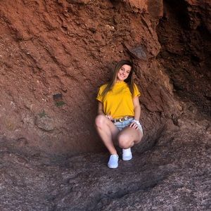 Meet your Posher, Madeline